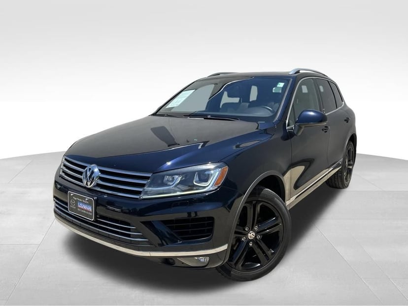 2017 Volkswagen Touareg - Image 3