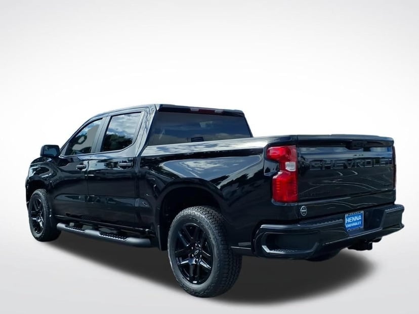 2026 Chevrolet Silverado 1500 - Image 2