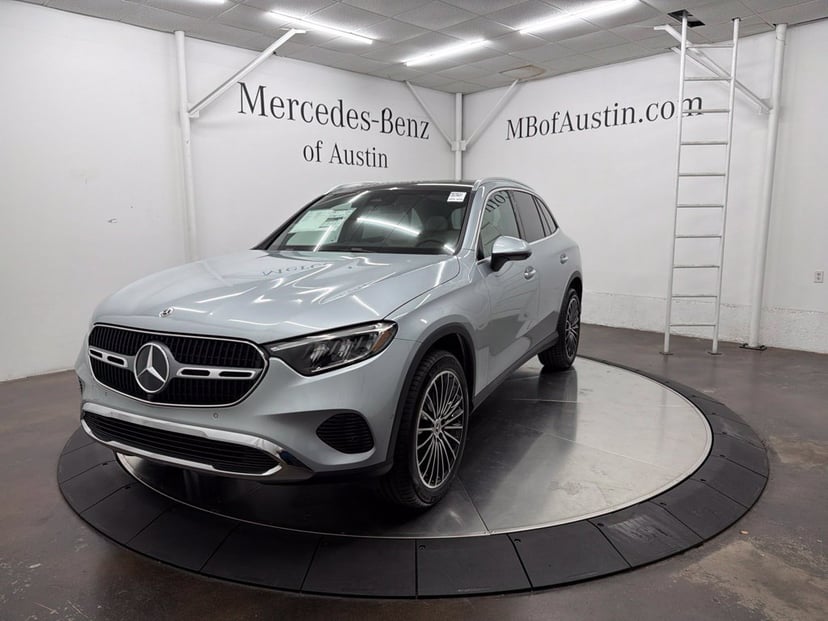 2027 Mercedes-Benz GLC - Image 1