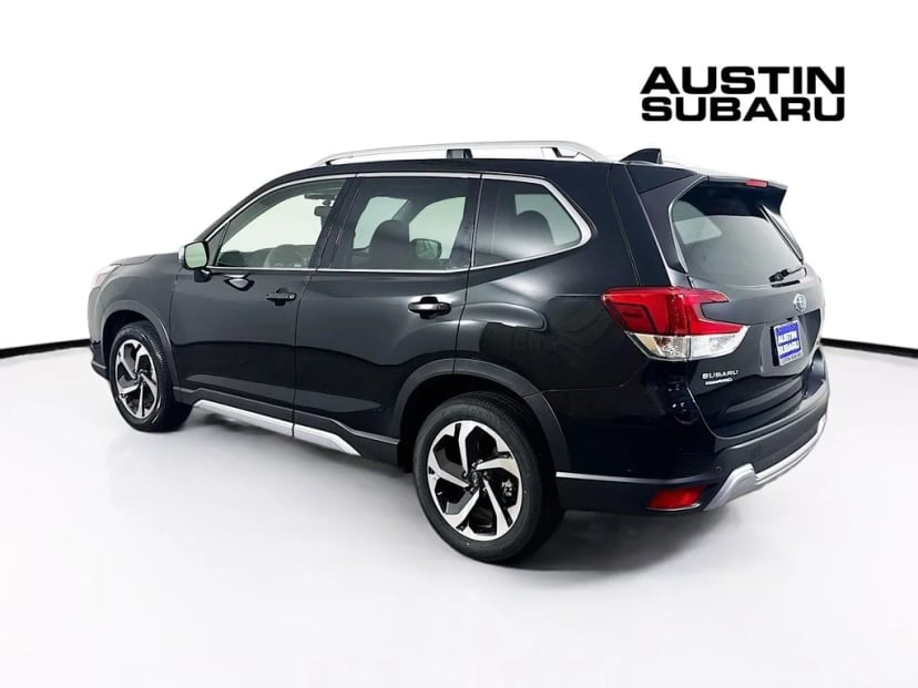 2023 Subaru Forester - Image 3