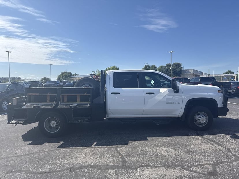 2025 Chevrolet Silverado 3500 HD - Image 3