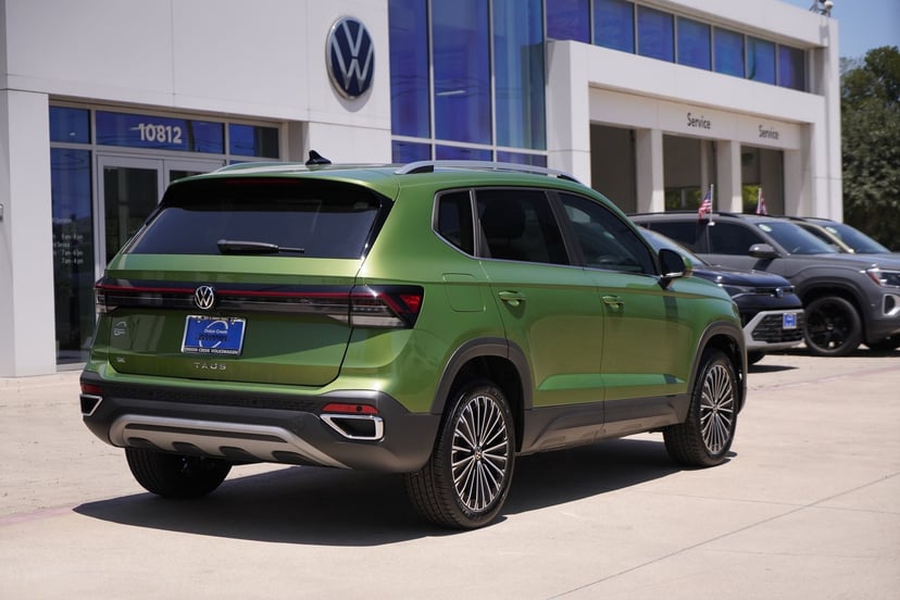 2026 Volkswagen Taos - Image 3