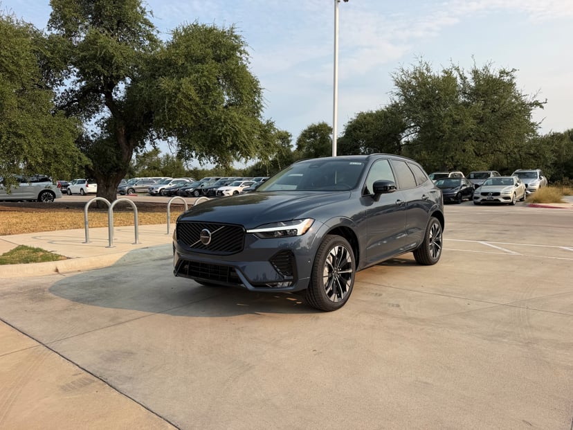 2027 Volvo XC60 - Image 1