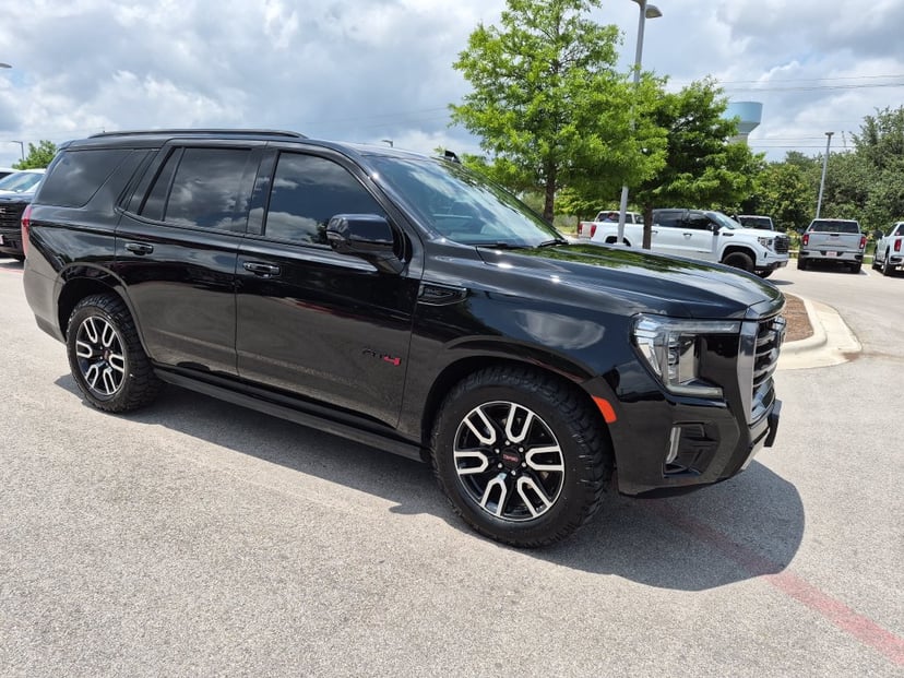 2024 GMC Yukon - Image 1