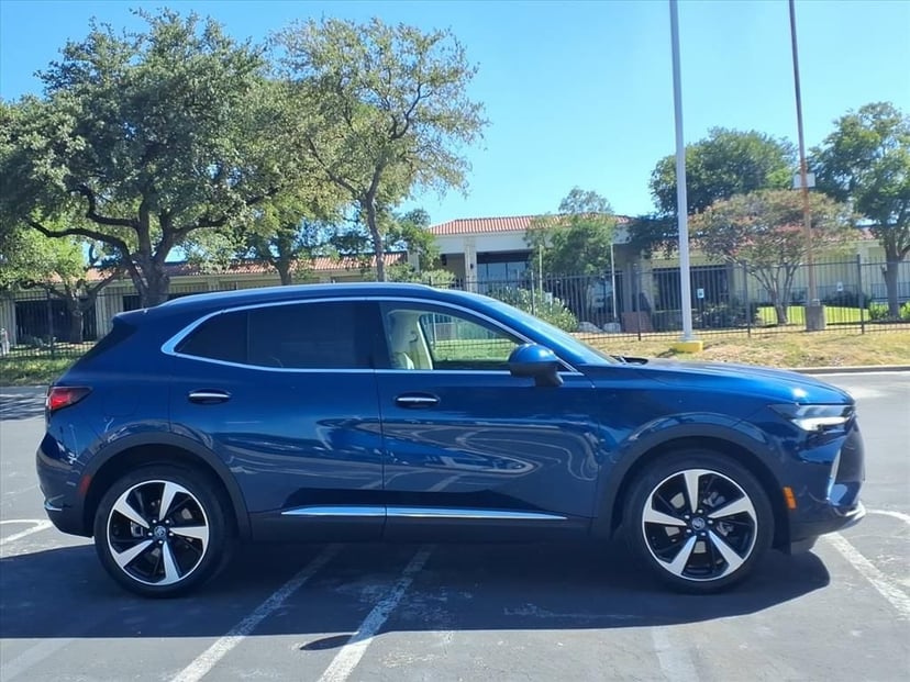 2022 Buick Envision - Image 2