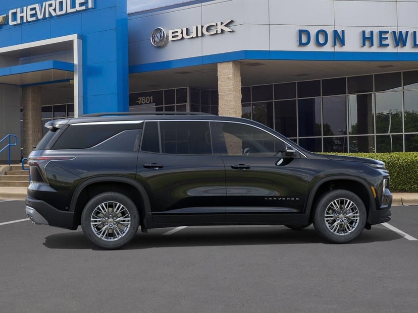 2026 Chevrolet Traverse - Image 2