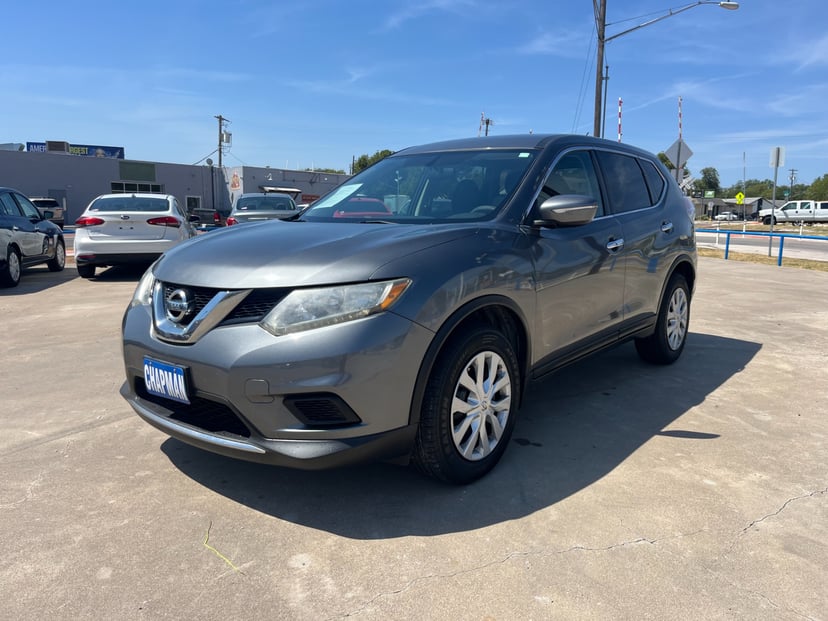 2015 Nissan Rogue - Image 1