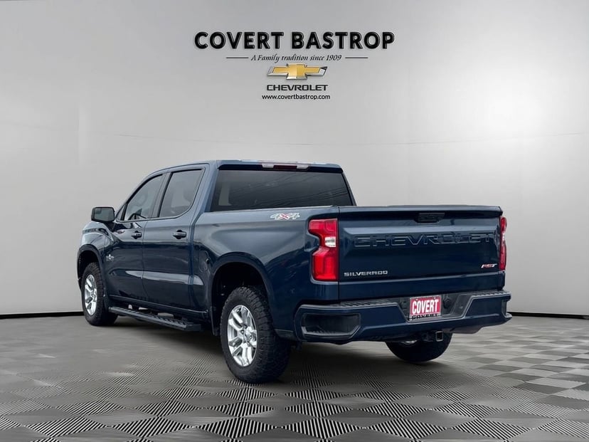2022 Chevrolet Silverado 1500 - Image 2