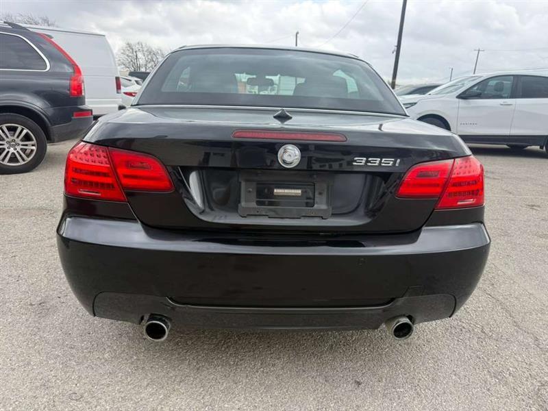 2011 BMW 335i - Image 2