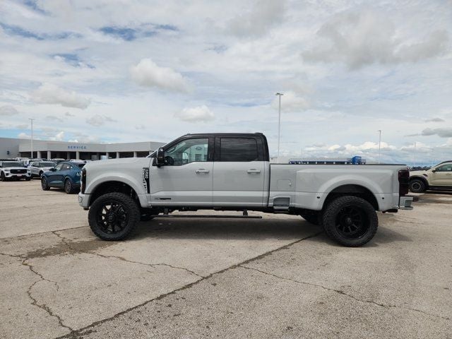 2026 Ford F-450 - Image 2