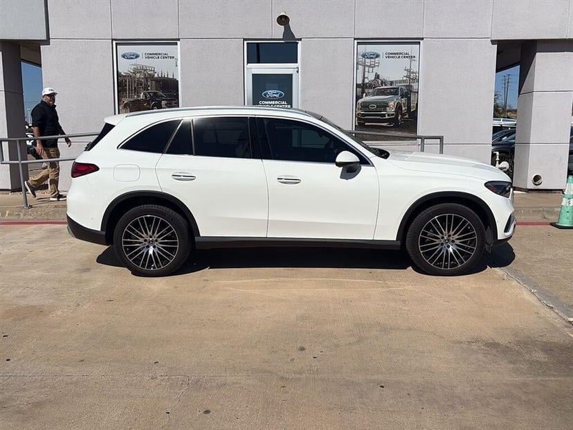 2026 Mercedes-Benz GLC - Image 1