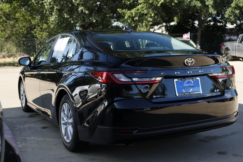 2026 Toyota Camry - Image 3
