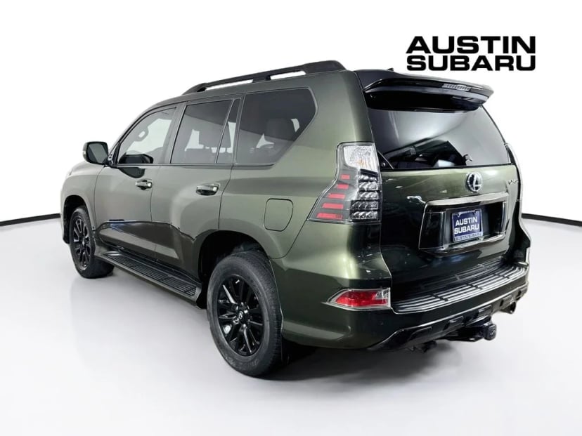 2023 Lexus GX - Image 3