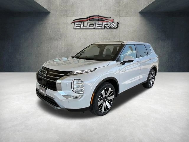 2026 Mitsubishi Outlander - Image 1