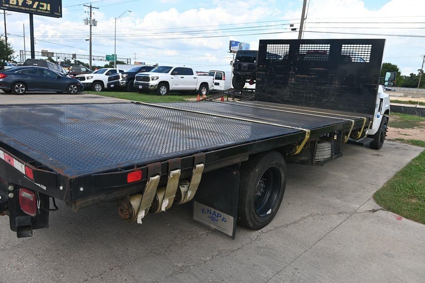 2022 Chevrolet GM515 - Image 1