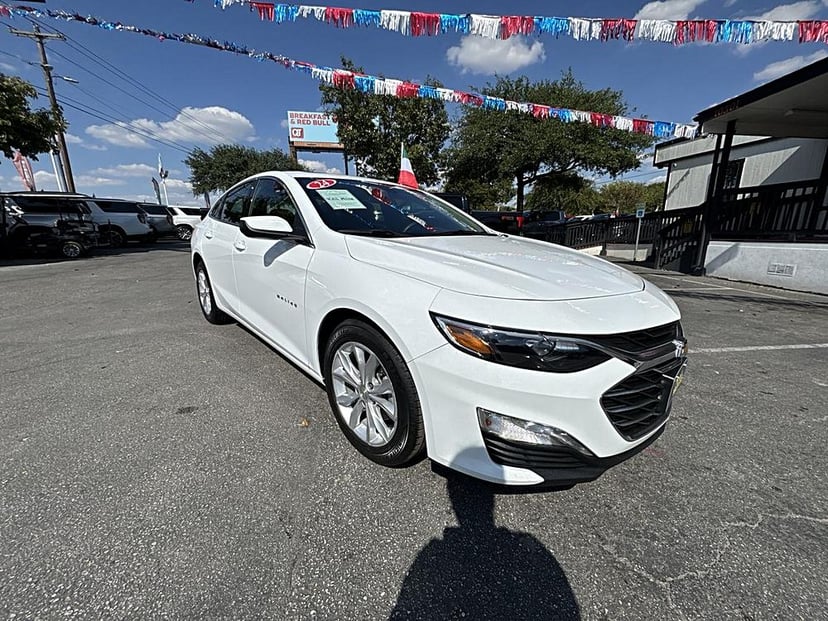 2024 Chevrolet Malibu - Image 1