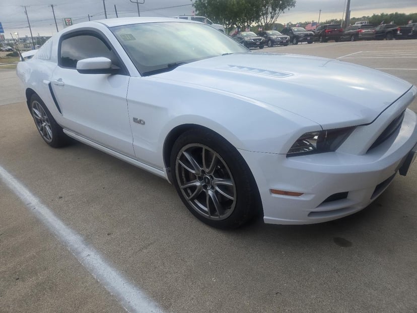 2014 Ford Mustang - Image 1