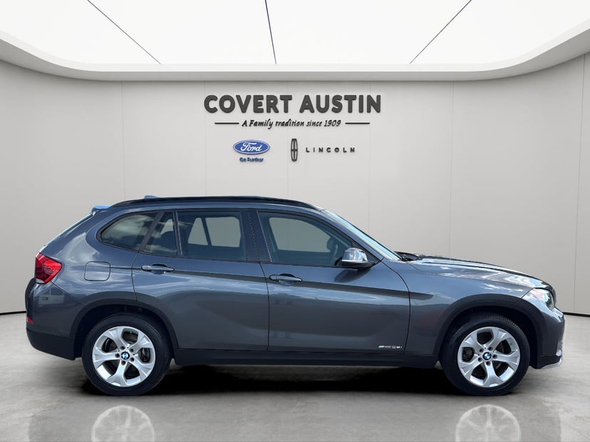 2015 BMW X1 - Image 3