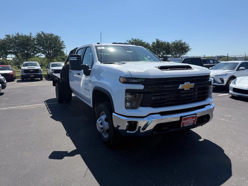 2026 Chevrolet Silverado 3500 HD - Image 1