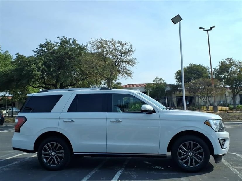 2021 Ford Expedition - Image 2