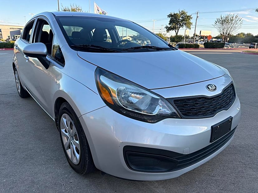 2015 Kia Rio - Image 1