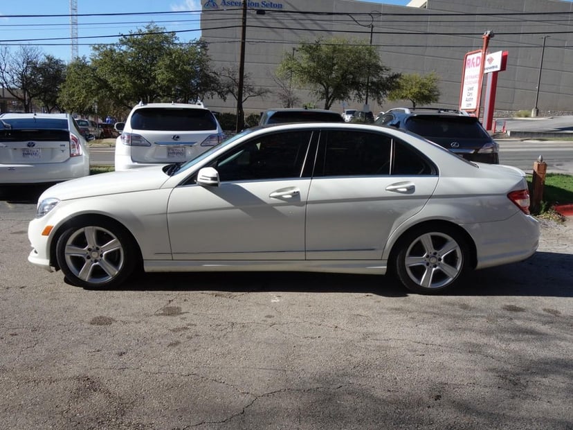 2011 Mercedes-Benz C-Class C300 Sport - Image 2