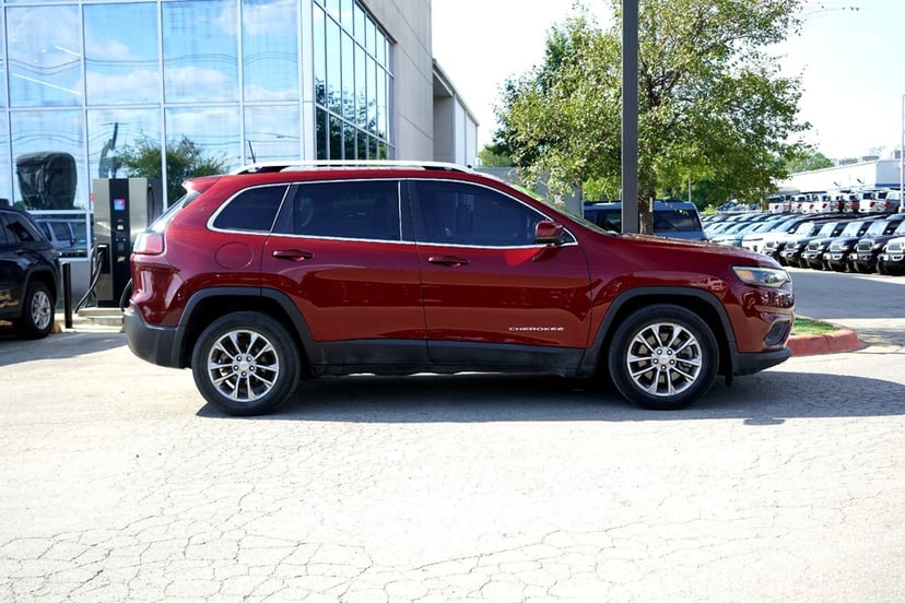 2020 Jeep Cherokee - Image 1
