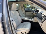 2025 Volvo XC90 - Preview 10