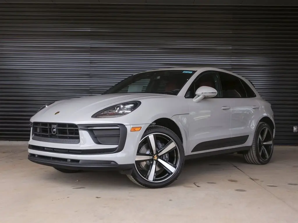 2026 Porsche Macan - Image 1