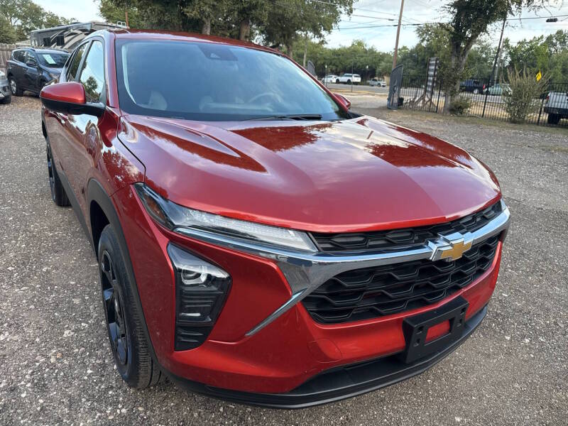 2024 Chevrolet Trax - Image 1