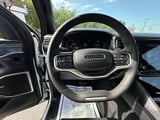 2023 Jeep Wagoneer - Preview 14