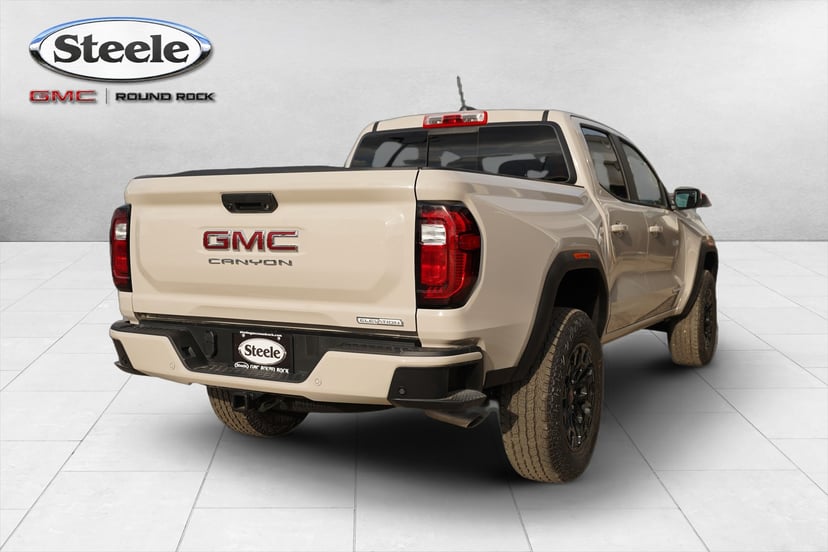 2026 GMC Canyon - Image 3
