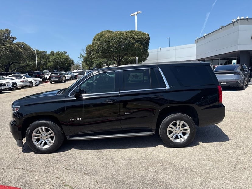 2020 Chevrolet Tahoe - Image 2