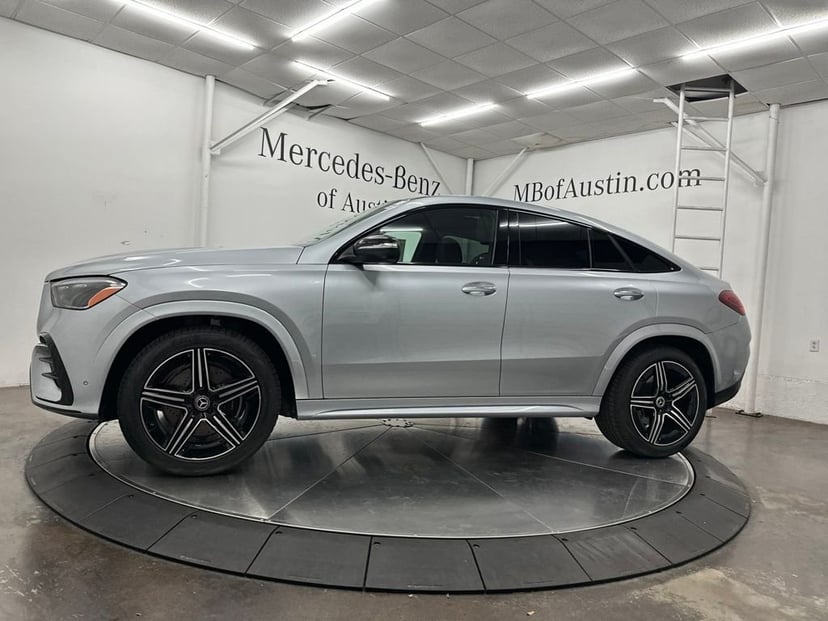 2026 Mercedes-Benz GLE - Image 2