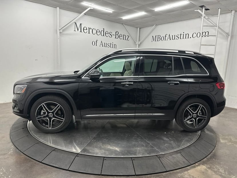 2026 Mercedes-Benz GLB - Image 1