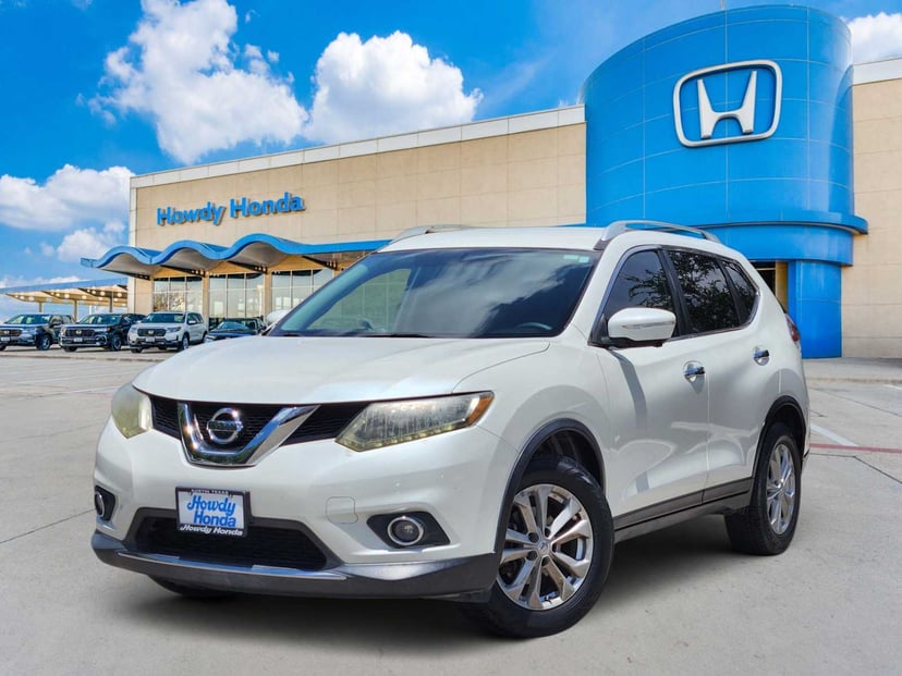 2015 Nissan Rogue - Image 1