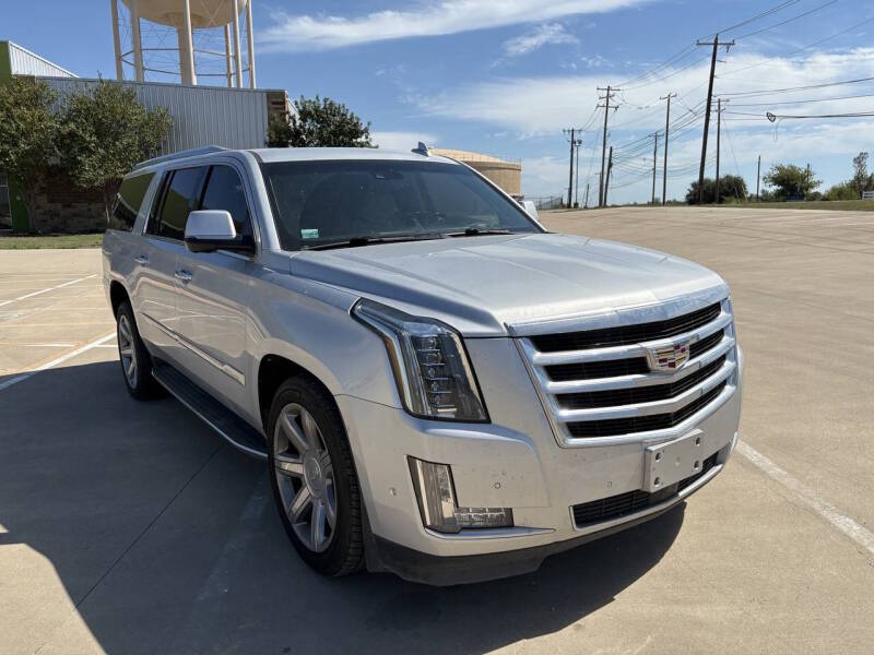 2018 Cadillac Escalade ESV - Image 1