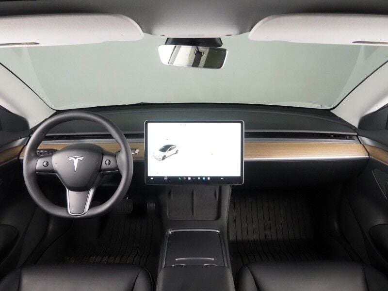 2023 Tesla Model 3 - Image 3