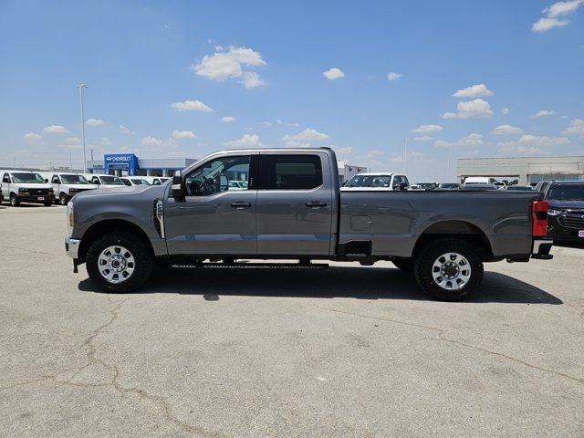 2023 Ford F-250 - Image 3