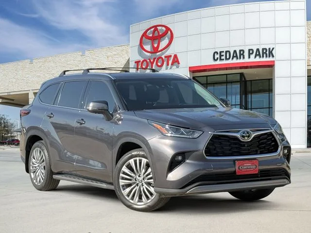 2024 Toyota Highlander - Image 1