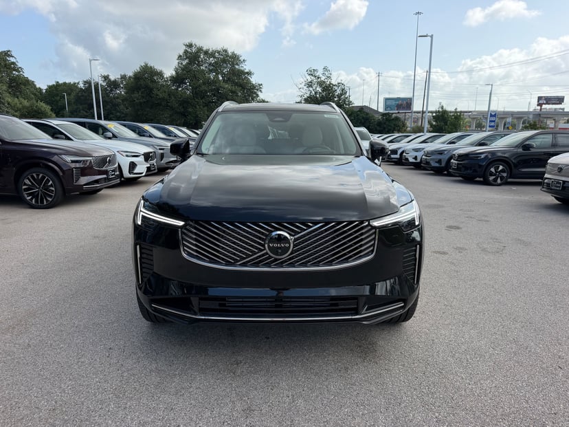 2026 Volvo XC90 - Image 3
