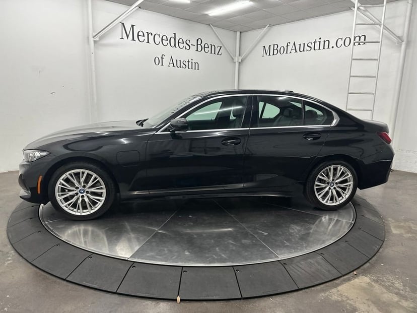 2024 BMW 330e - Image 1
