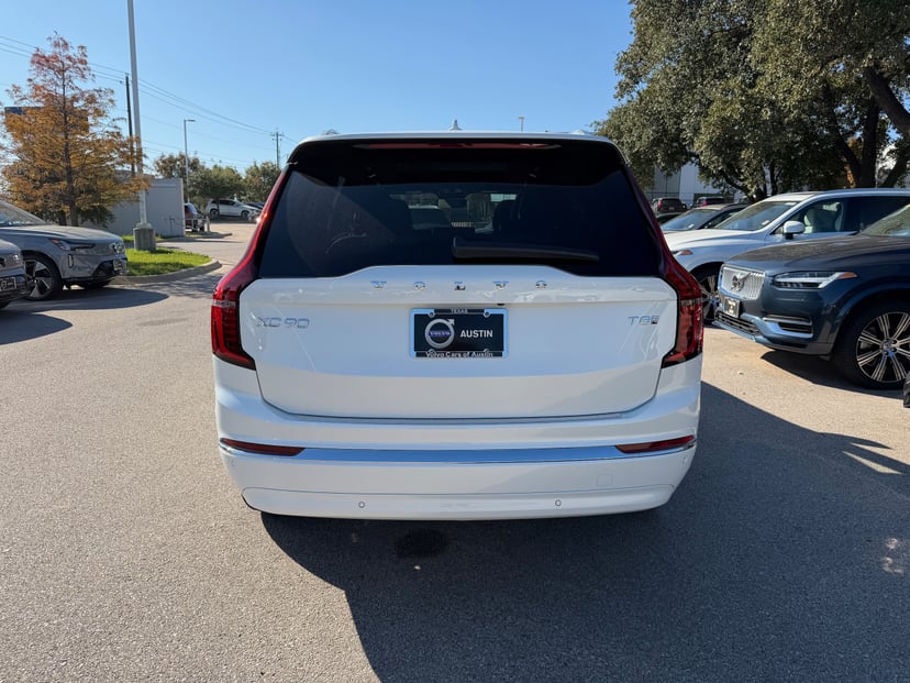 2026 Volvo XC90 - Image 3