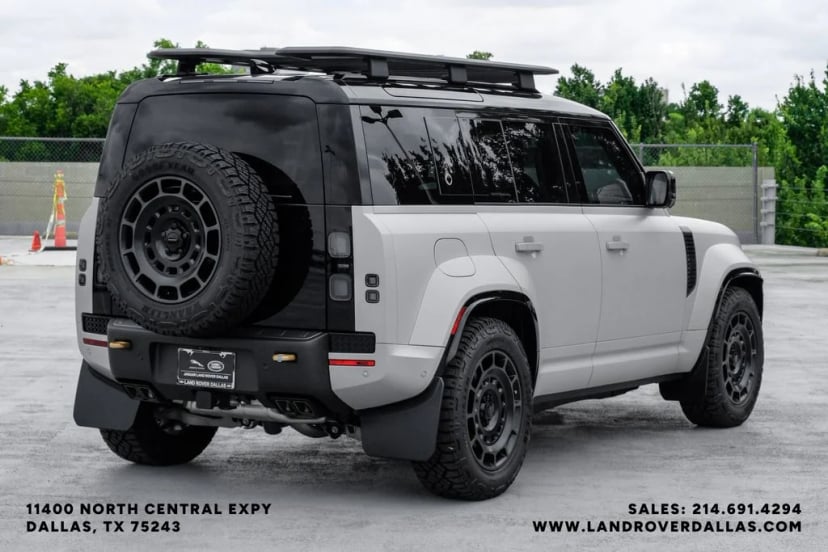 2026 Land Rover Defender - Image 3