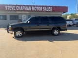 2004 Chevrolet Suburban - Preview 2