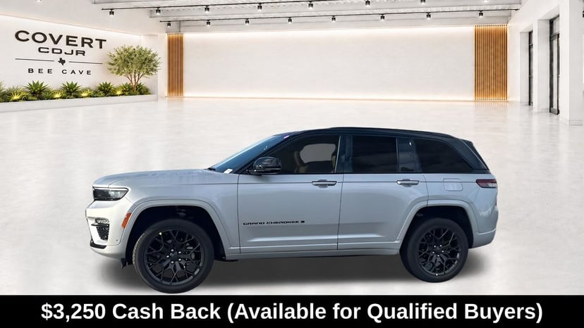 2025 Jeep Grand Cherokee - Image 2