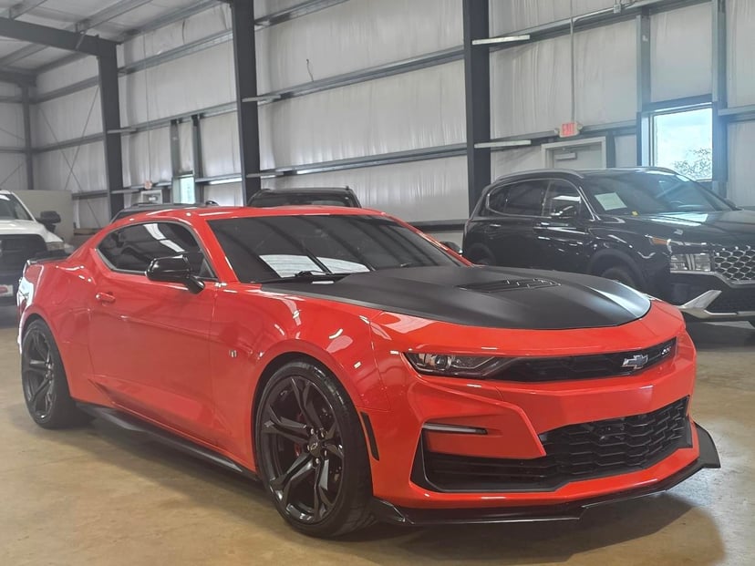 2021 Chevrolet Camaro - Image 1