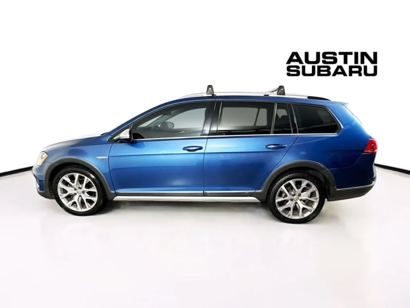 2017 Volkswagen golf alltrack - Image 2