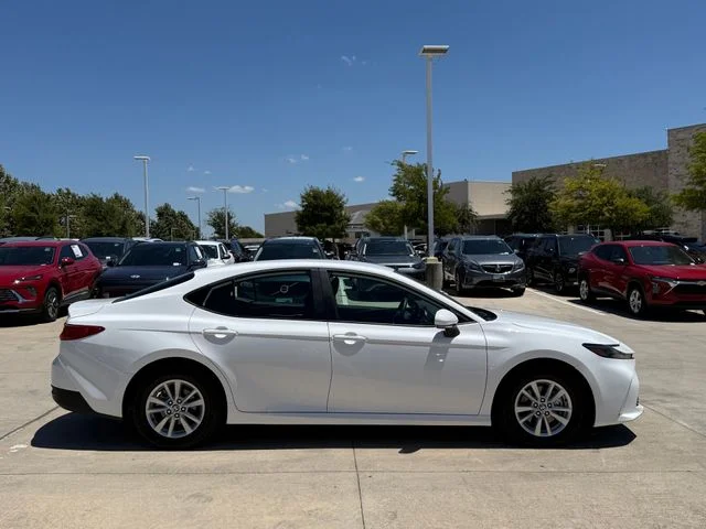 2025 Toyota Camry - Image 3