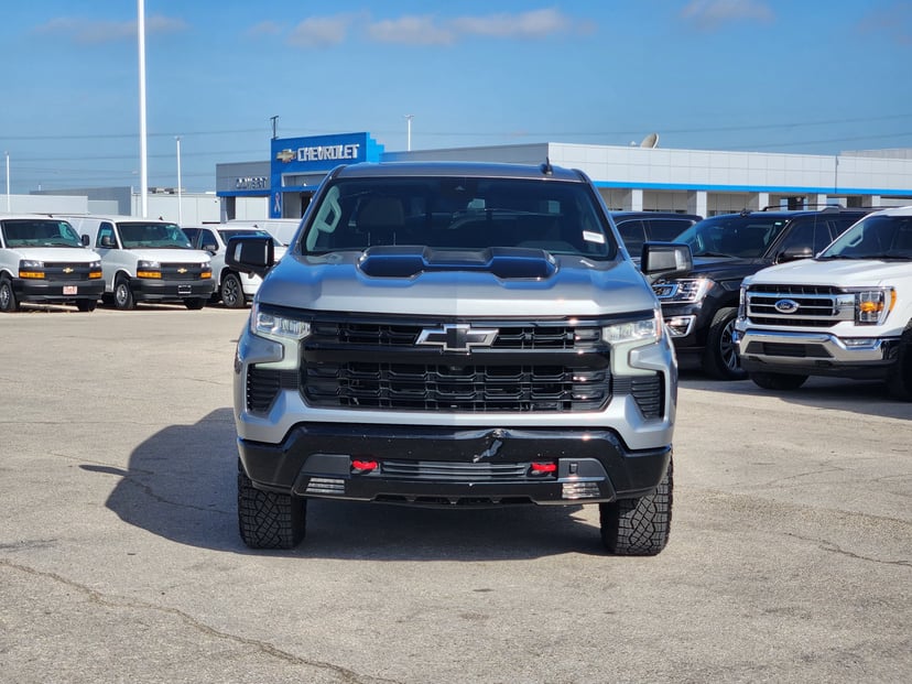 2023 Chevrolet Silverado 1500 - Image 3